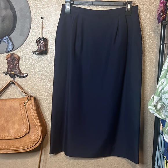 Acquisition Womens 2 piece skirt suit - Picture 7 of 12